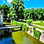 Château de la Cour Senlisse