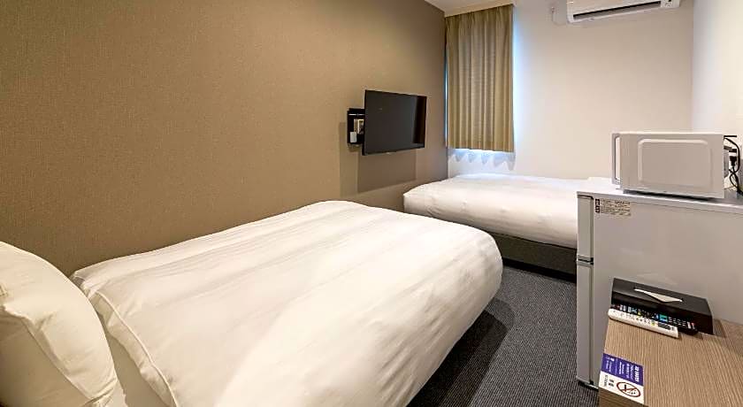 HOTEL R9 The Yard Ena