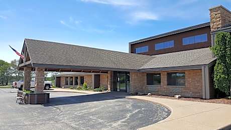 Motel 6 Norway MI
