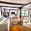 Nature Retreat w/ Sunroom Gazebo