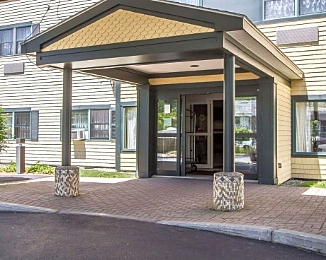 Hotel 44 North Freeport Brunswick