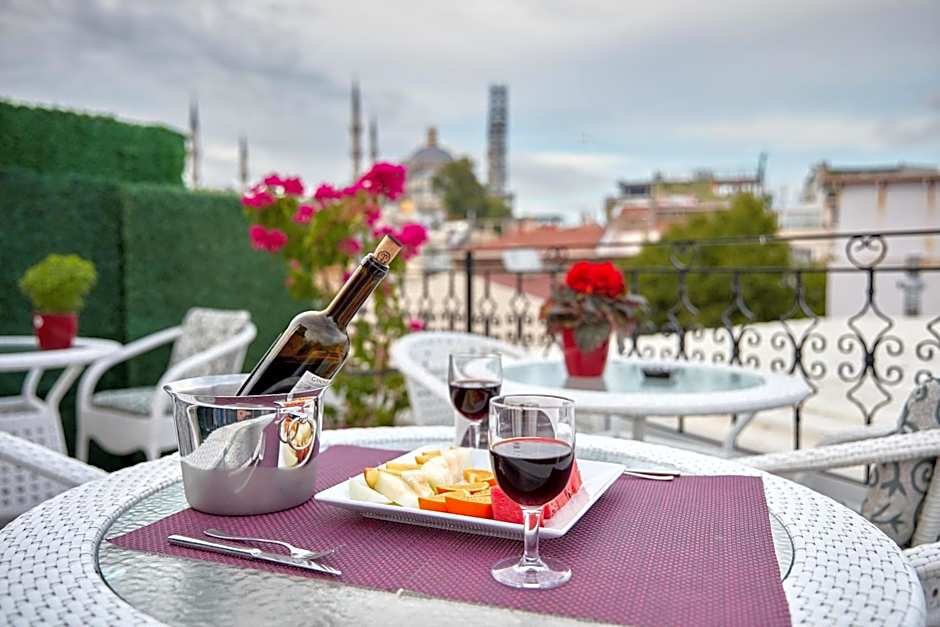 Albinas Hotel Old City