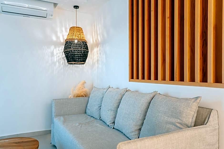 Oliving Mykonos Luxury Suites