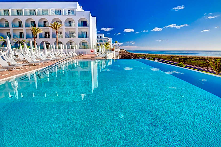 SBH Maxorata Resort photo 11