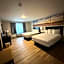 Days Inn and Suites by Wyndham Sikeston