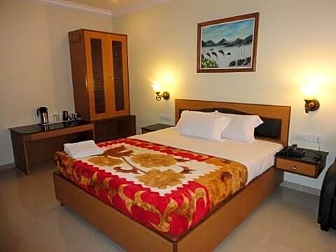 Nahar Manchester Inn