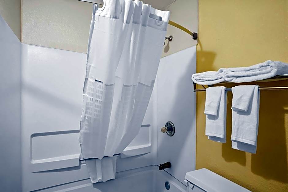 Days Inn by Wyndham Renfro Valley Mount Vernon