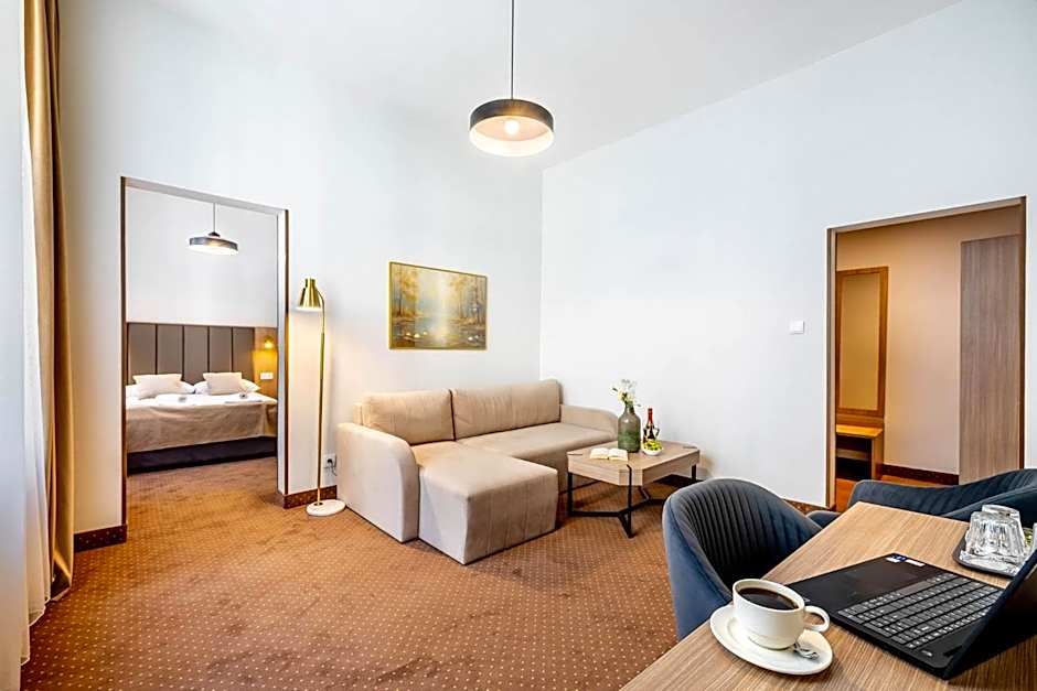 Hotel Lothus