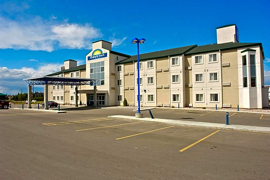Days Inn by Wyndham Stony Plain