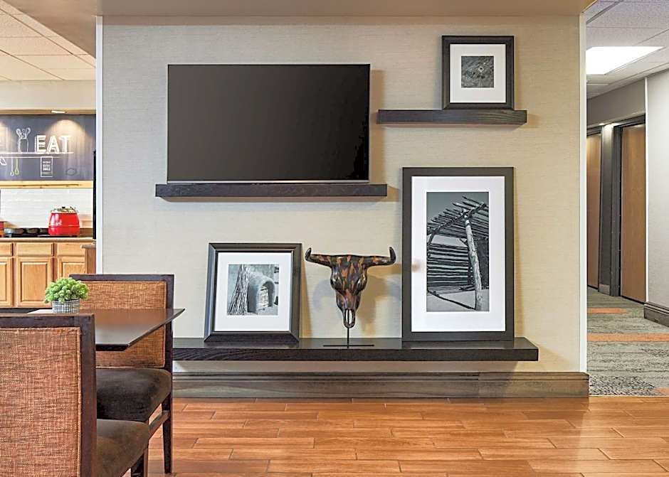 Hampton Inn By Hilton Taos