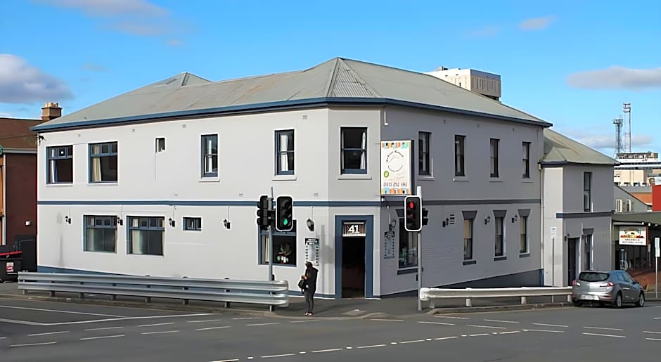 Hobart's Accommodation & Hostel