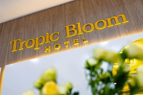 Tropic Bloom Hotel