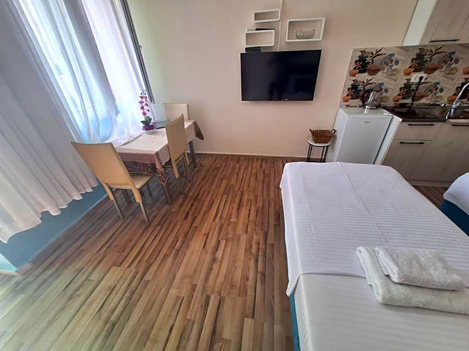 Montesan Luxury Apartment Beach Front