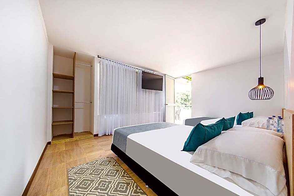 Ayenda De La Calle Real