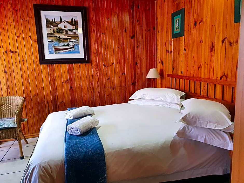 Lakeside Accommodation