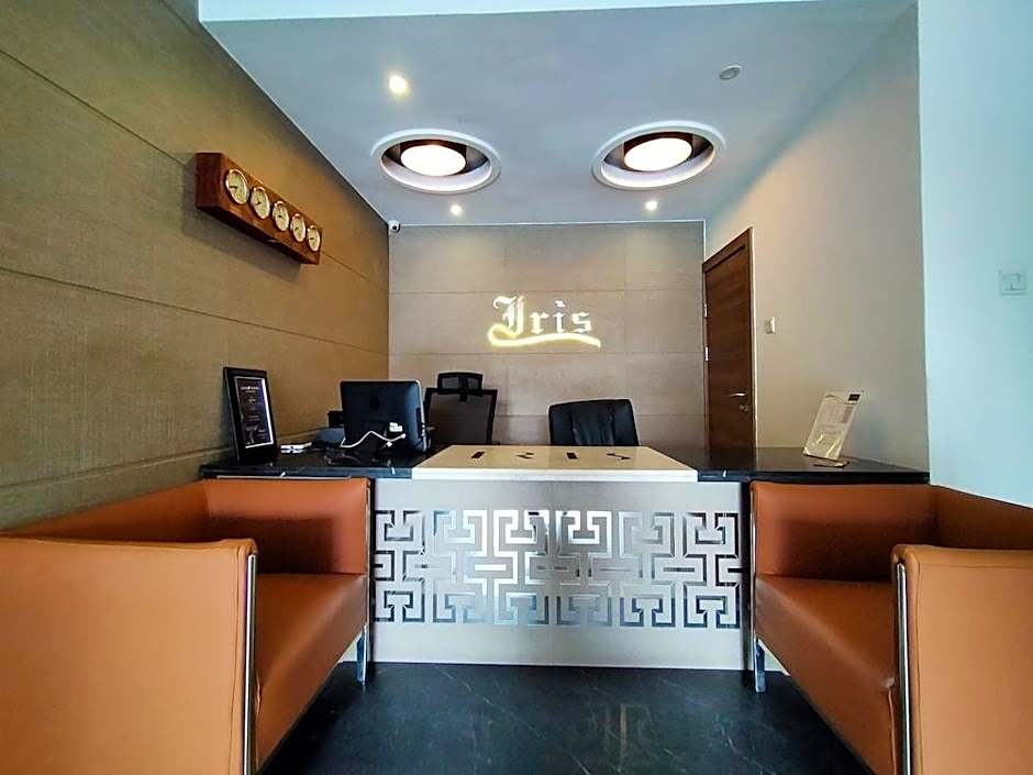 Iris Hotel