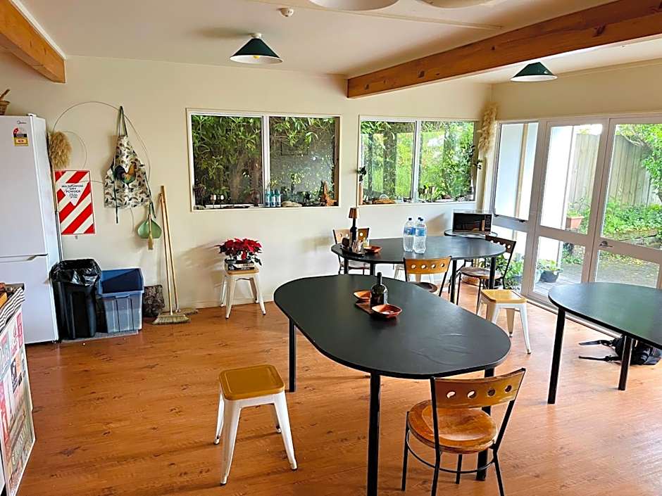 Howard's Mountain Lodge