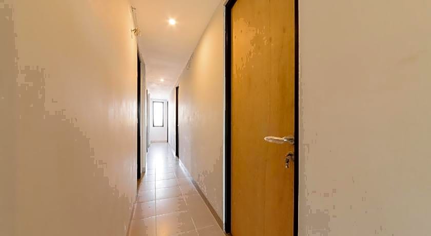 RedDoorz Plus @ Kedaton Lampung