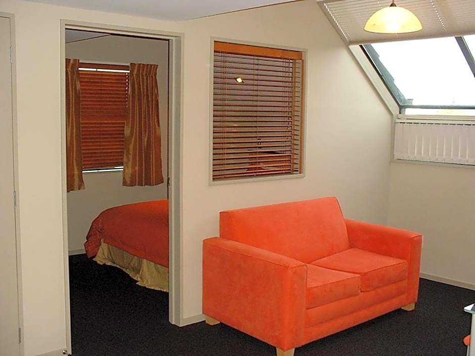 Athena Motel