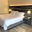 Holiday Inn Express And Suites Warrensburg North By IHG