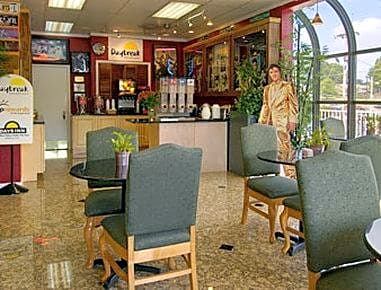Days Inn by Wyndham Memphis at Graceland