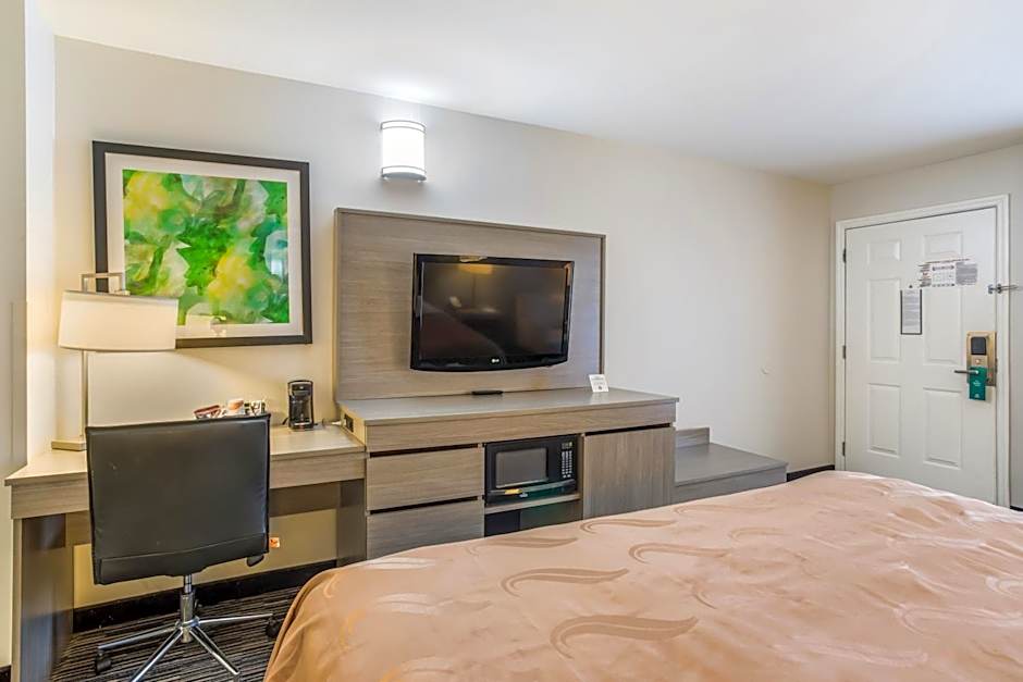 Quality Inn Gallatin-Nashville Metro