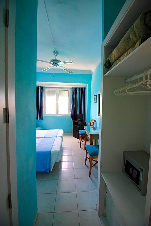 Cala Bona y Mar Blava