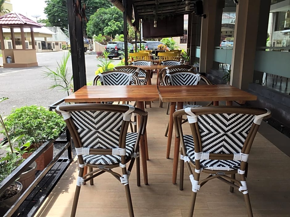 GOLDEN TULIP ESSENTIAL BELITUNG