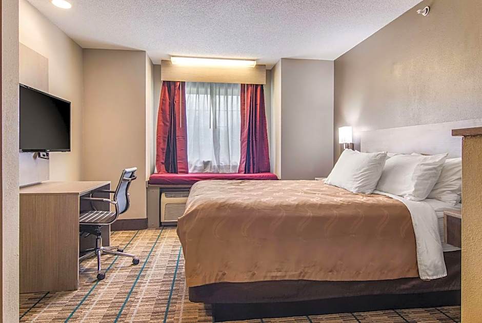 Quality Inn & Suites Grove City-Outlet Mall