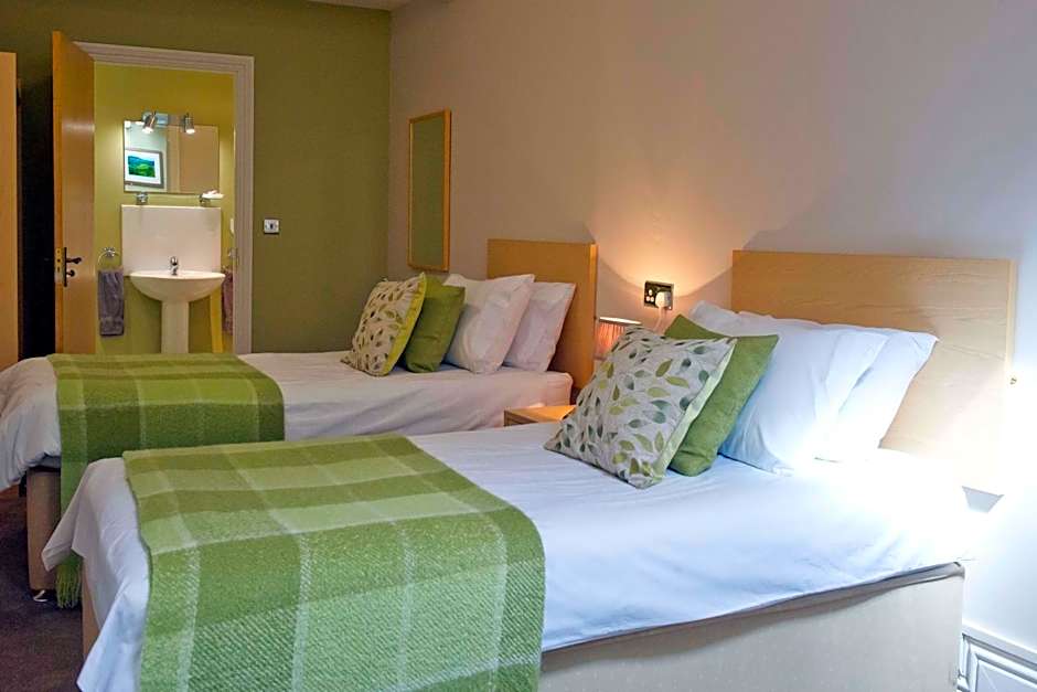 Rose and Crown Hotel