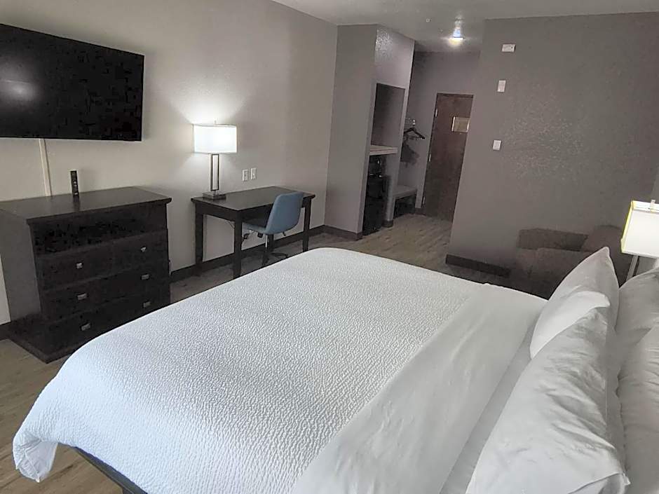 Grander Inn & Suites by IHG
