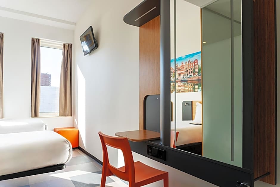 easyHotel Amsterdam Arena Boulevard
