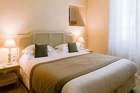 Apartment (2 Adults + 2 Children)