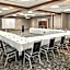 Delta Hotels by Marriott Milwaukee Northwest