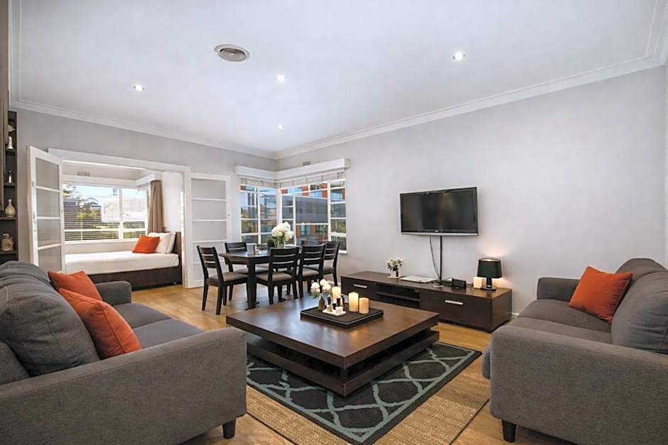 Crest On Barkly Serviced Apartments