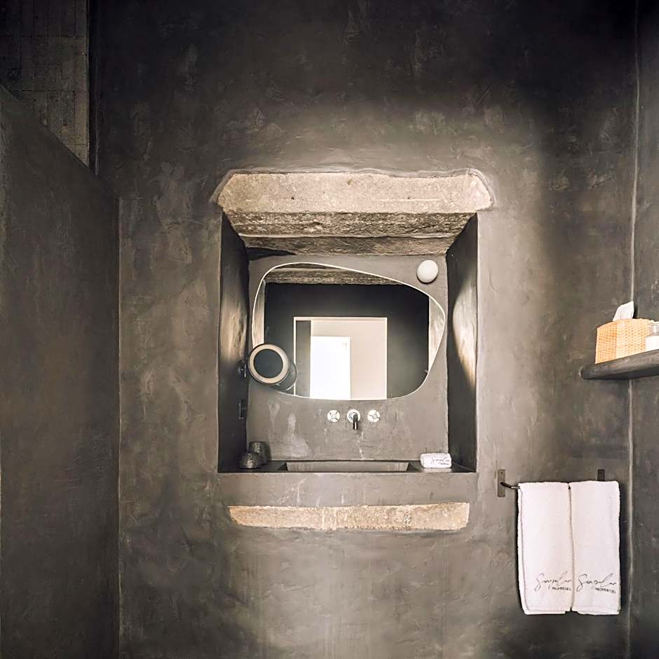 White Exclusive Suites & Villas