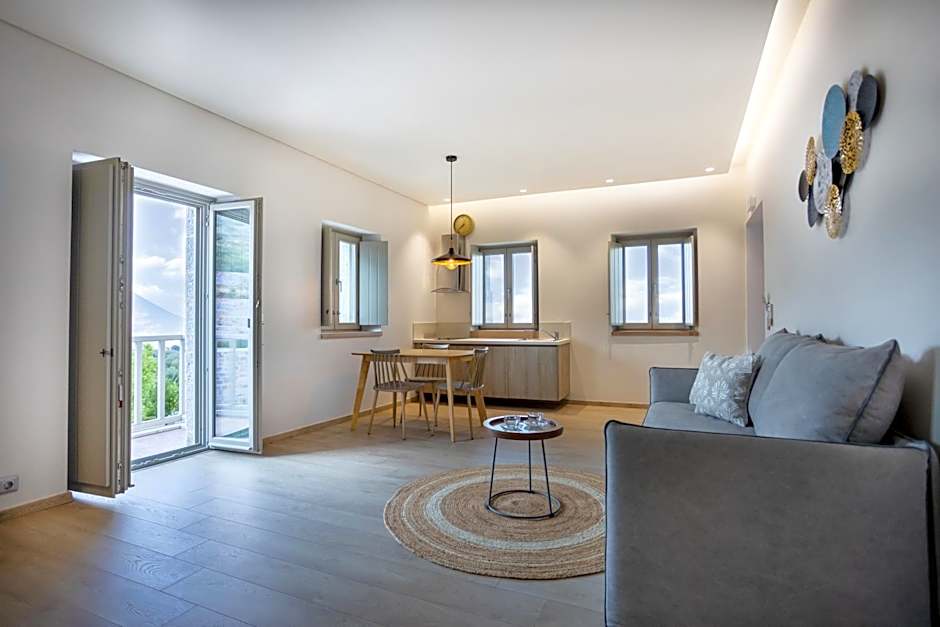 Armantanis Luxury Suites