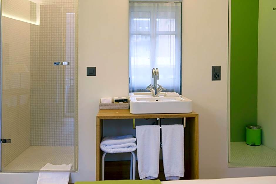 Boutique Hotel NI-MO