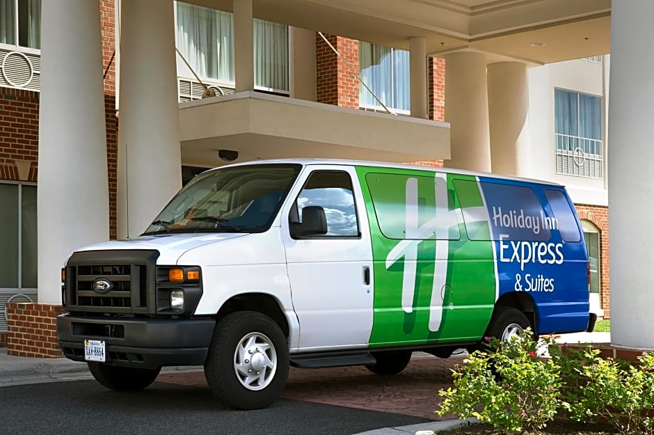 Holiday Inn Express & Suites Baltimore - BWI Airport North, an IHG Hotel
