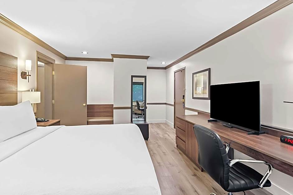 Best Western Maple Ridge Hotel