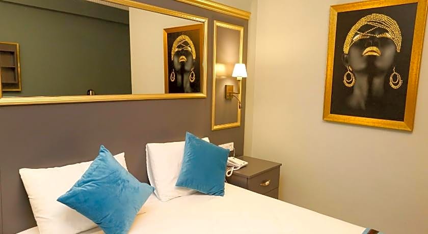 Grand moon hotel suites 