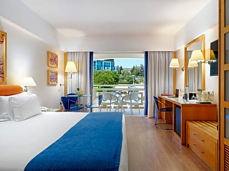 EXECUTIVE INLAND VIEW ROOM