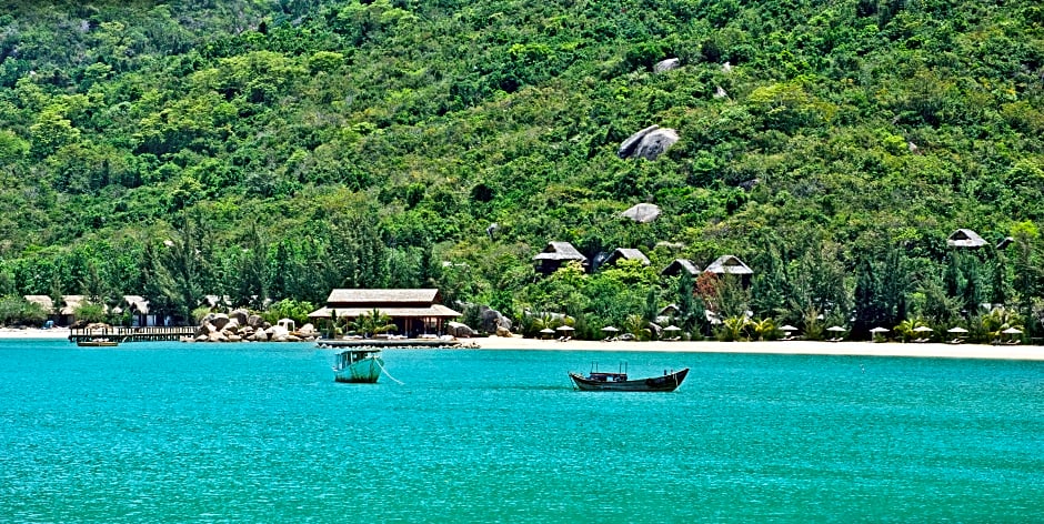 LAlya Ninh Van Bay