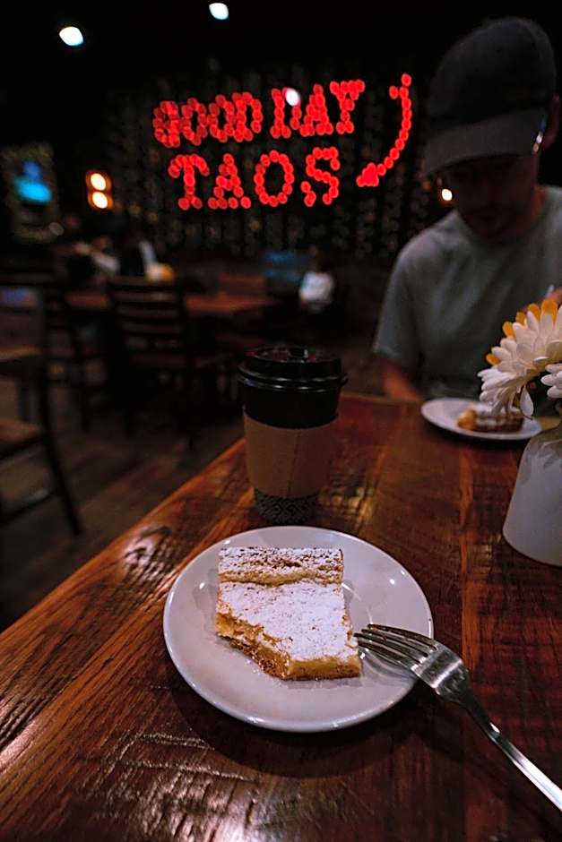 Taos Valley Lodge