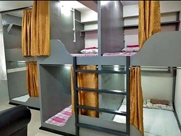 Sleepadz - Capsule Beds Dormitel in Magsaysay Ave Naga