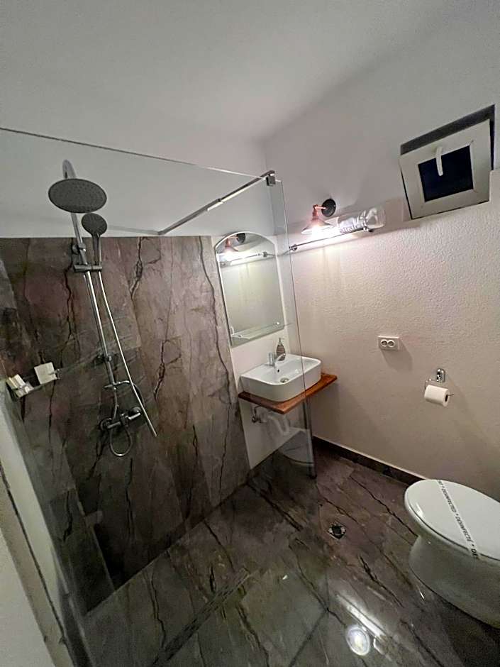 Barlogul din Vidraru