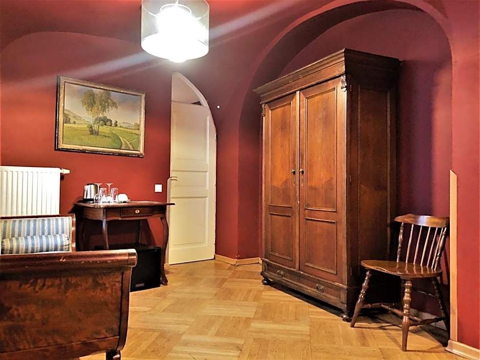 Small Luxury Palace Residence