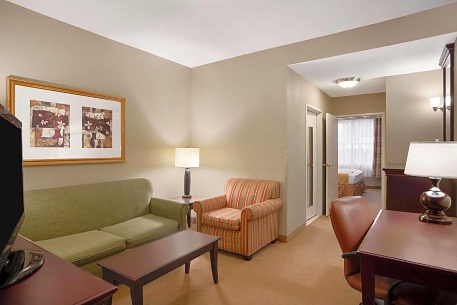 Country Inn & Suites by Radisson, Ithaca, NY