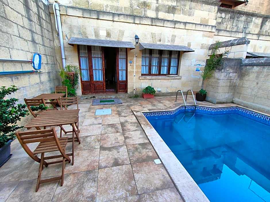 Grotto's Paradise B&B