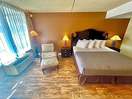 Deluxe King Room